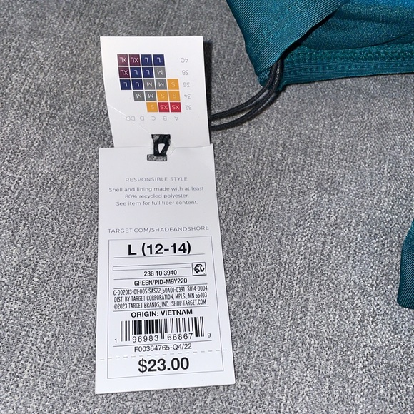 Shade & Shore Twist Center Front Bandeau Green Bikini Top - Picture 6 of 6